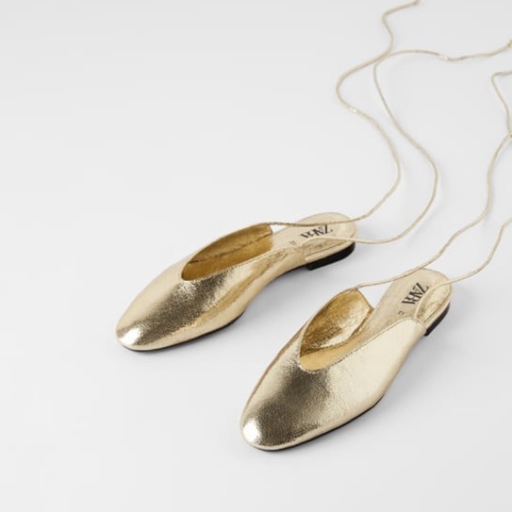 NWOT. Zara Gold Ballerinas Ballet Flats. Size 8.